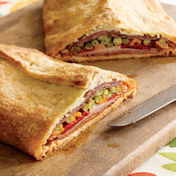 http://img4-1.myrecipes.timeinc.net/i/recipes/ay/06/stromboli-roll-ay-1875459-l.jpg